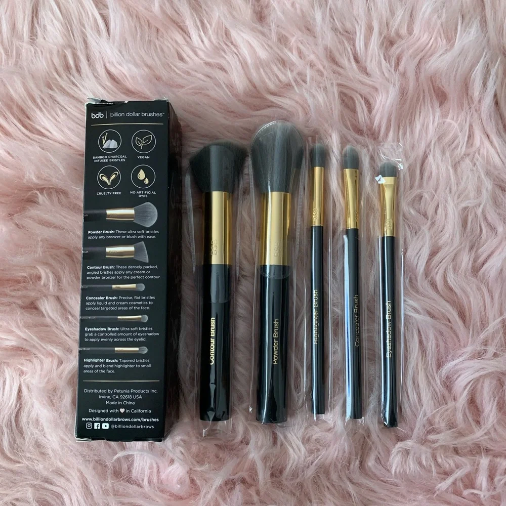 🎉HP🎉 New 5 Makeup Brushes Billion Dollar Brushes Charcoal Brush Set
